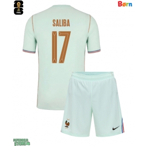 Frankrig William Saliba #17 Replika Babytøj Udebanesæt Børn VM 2026 Kortærmet (+ Korte bukser)